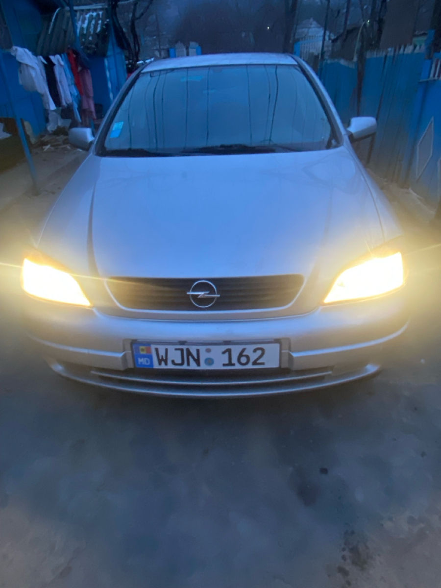 Opel Astra foto 2