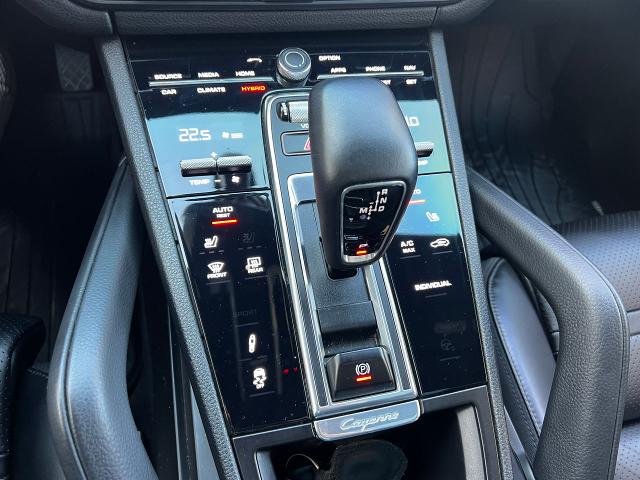 Porsche Cayenne foto 12