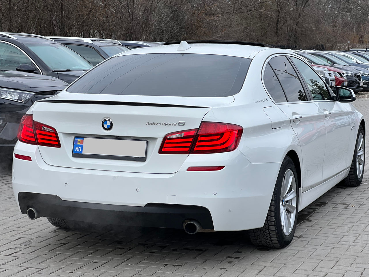 BMW 5 Series foto 3