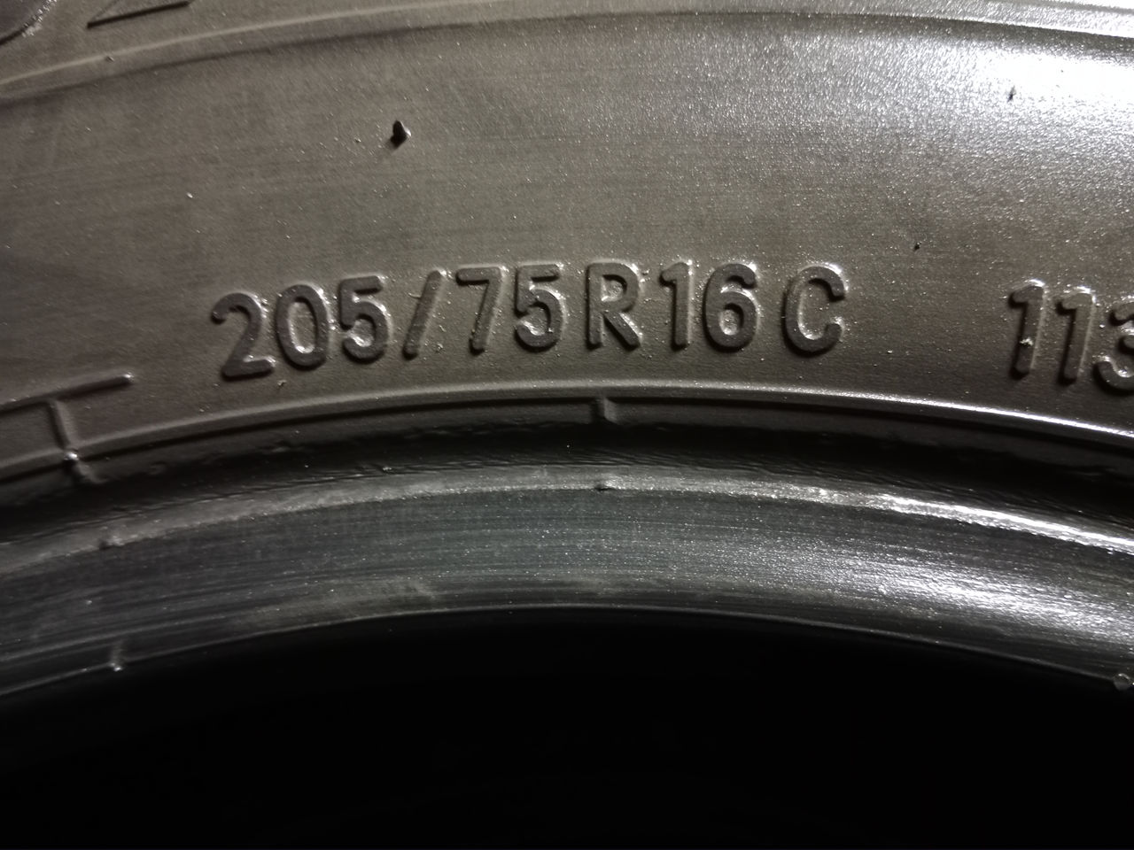 205/75 R 16 C. Toyo foto 2