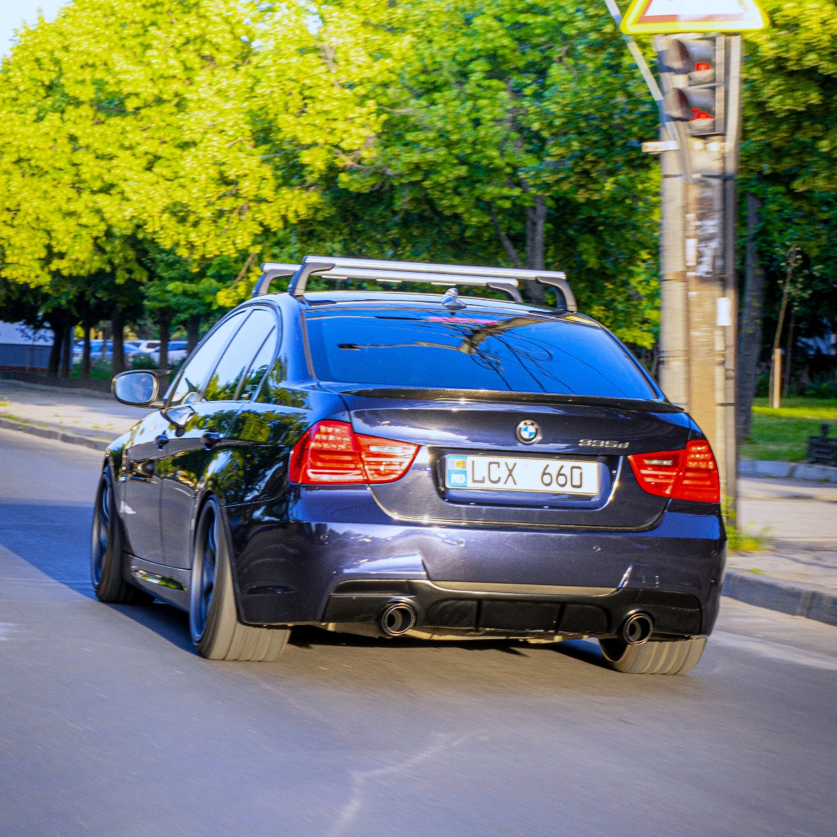 BMW 3 Series foto 4