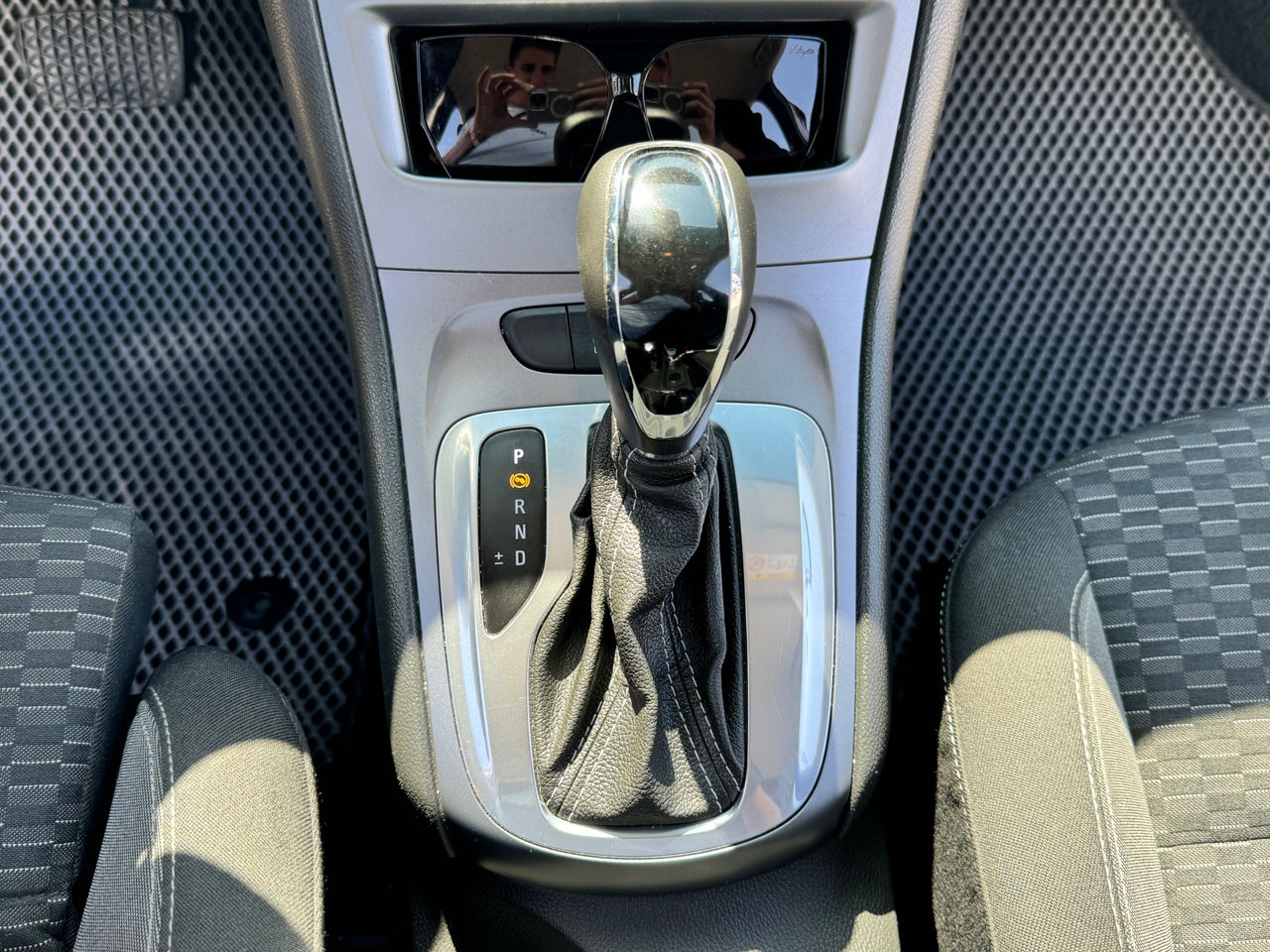 Opel Astra foto 14