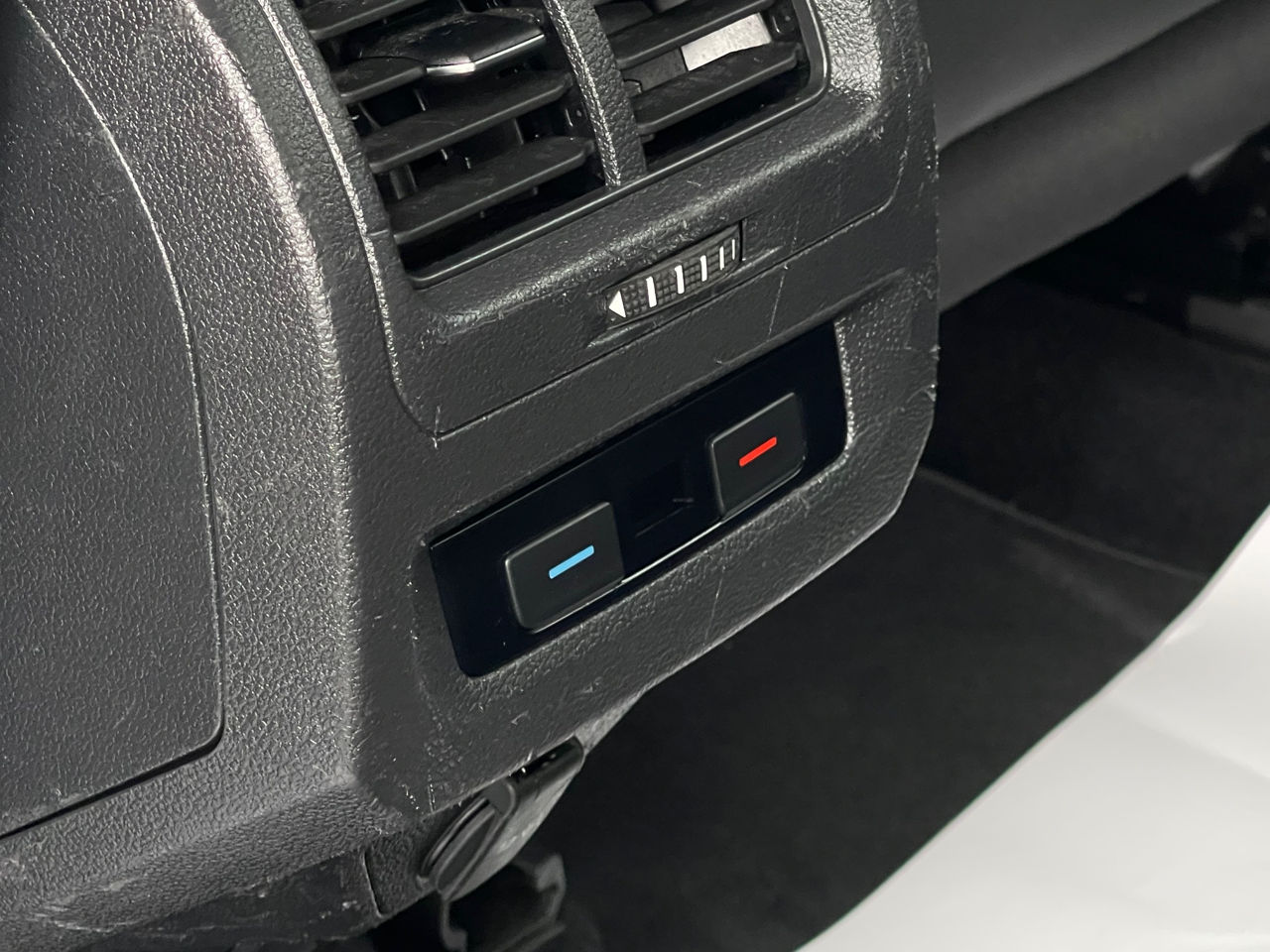 Volkswagen Touran foto 17