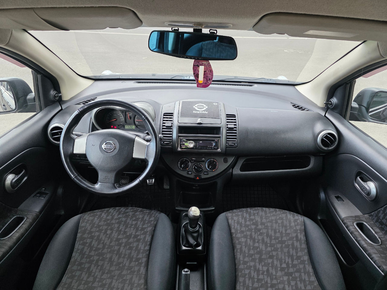 Nissan Note фото 9