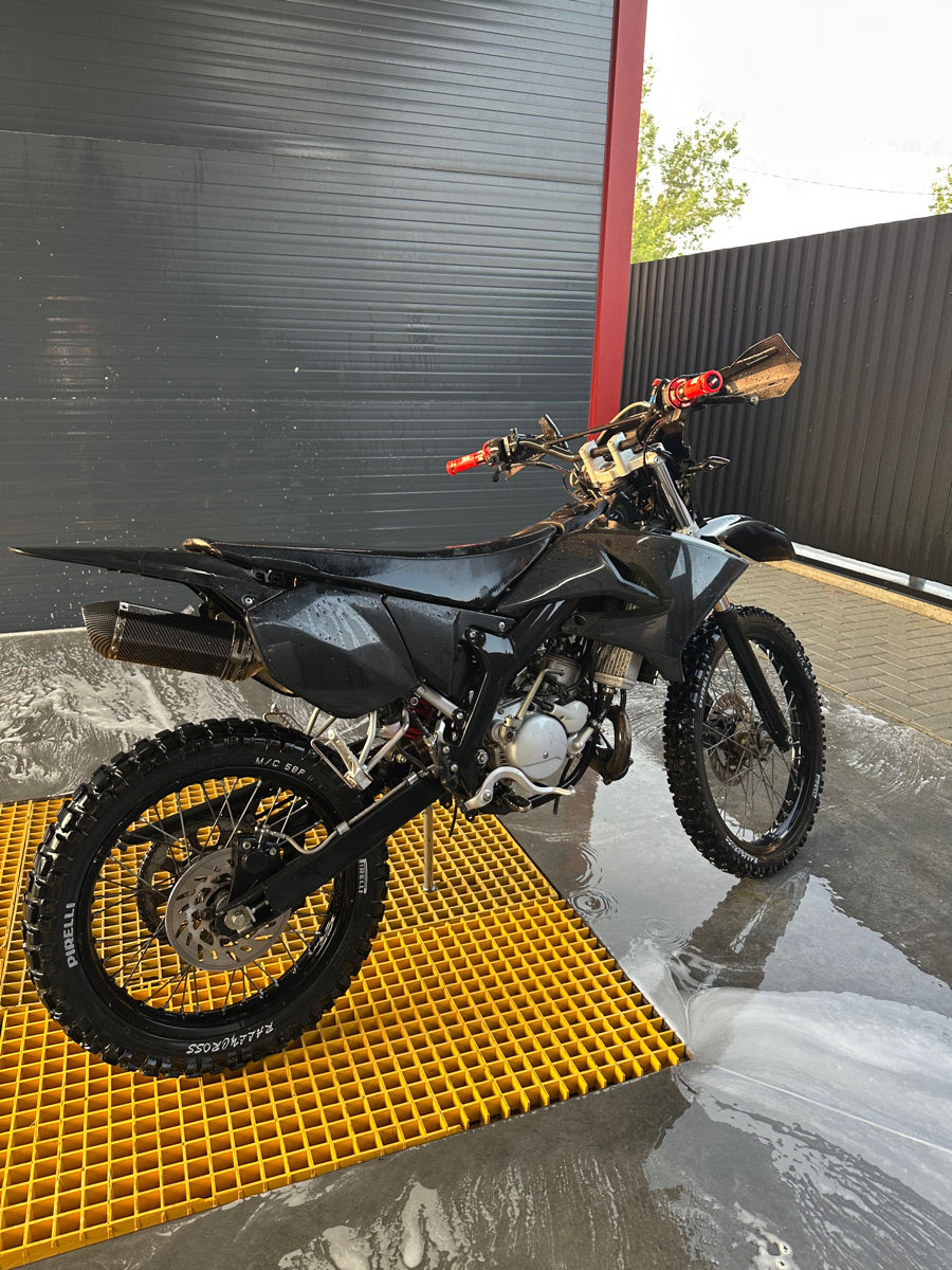 Yamaha DT70R 2 stroke foto 1