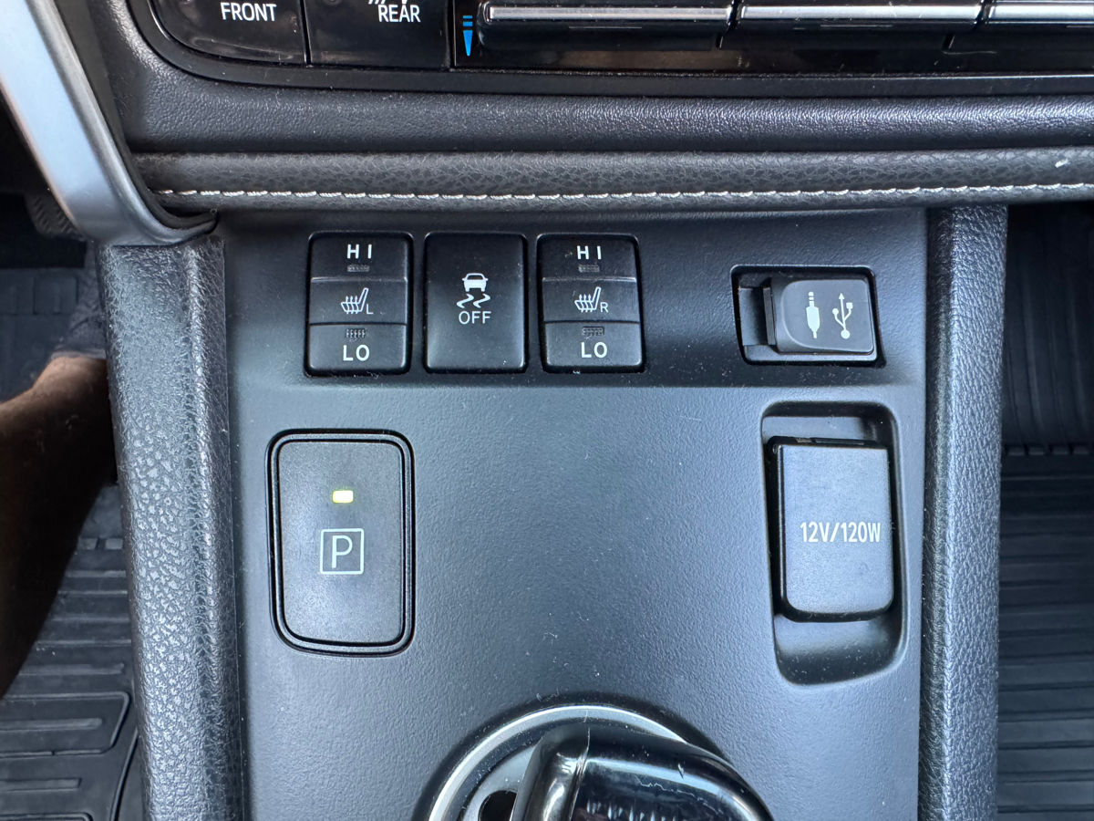 Toyota Auris foto 13