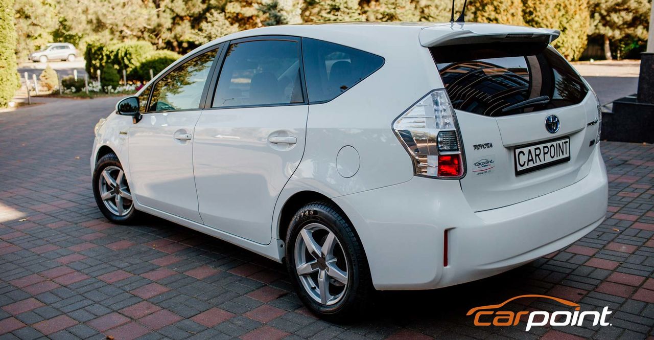 Chirie Toyota Prius Plus (7 locuri) cutie automată foto 4