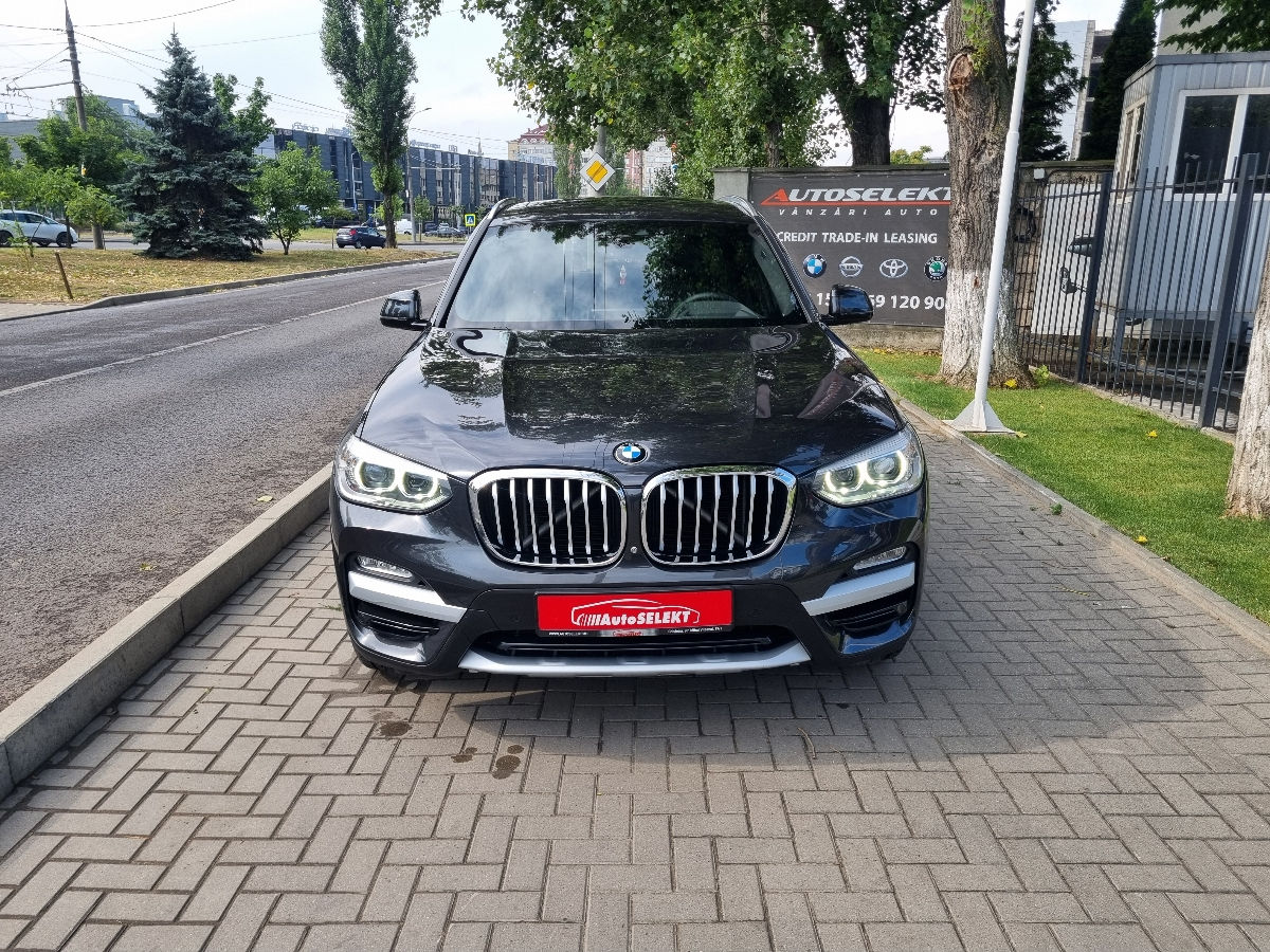 BMW X3 2018 photo 2