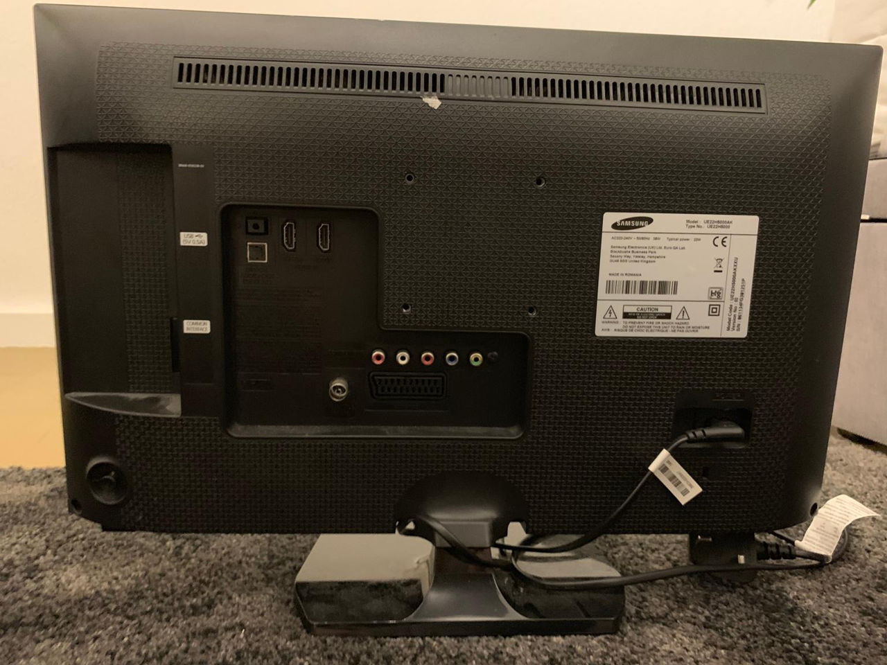 Samsung UE22H5000AK led в хорошем состоянии!