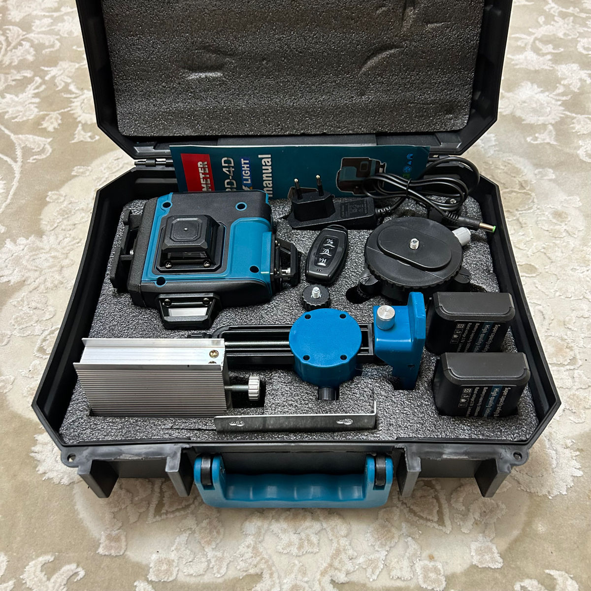 Laser 4D Makita 16  linii + case +magnet + 2 acumulatoare + telecomandă + garantie + livrare gratis фото 1