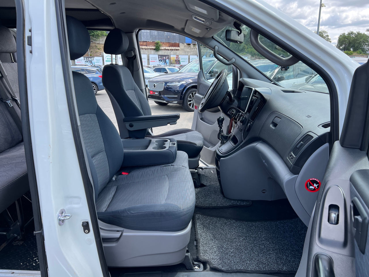 Hyundai H-1 Truck фото 16