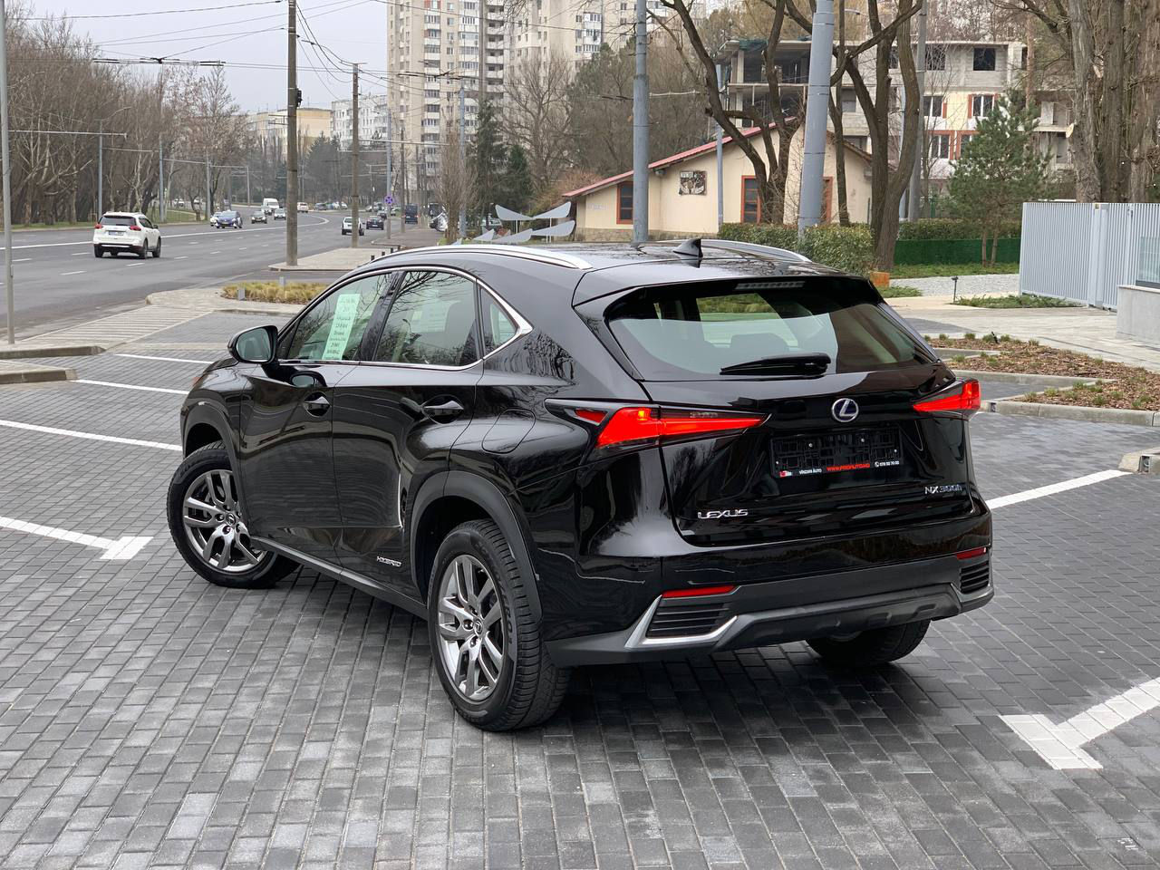 Lexus NX Series фото 16