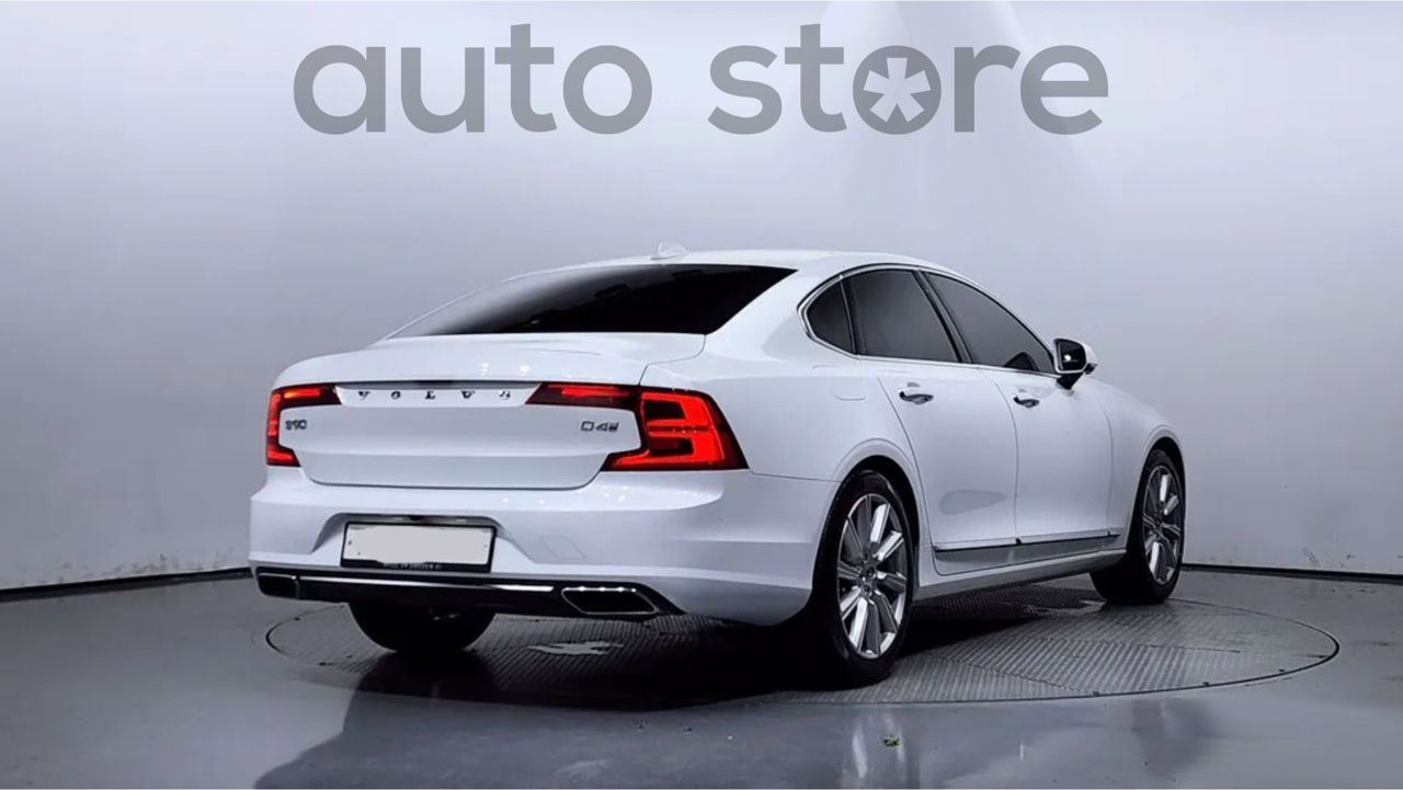 Volvo S90 foto 1