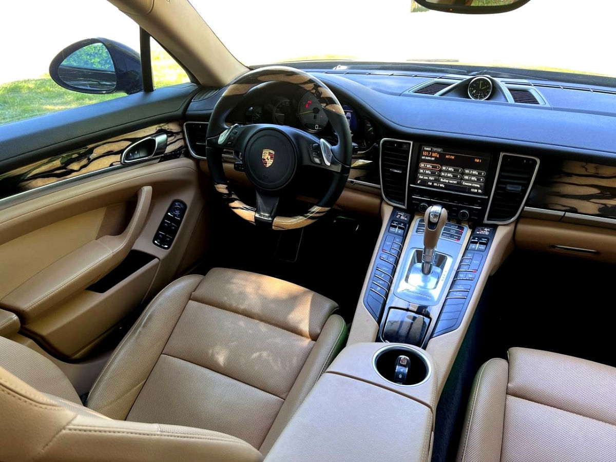 Porsche Panamera фото 9