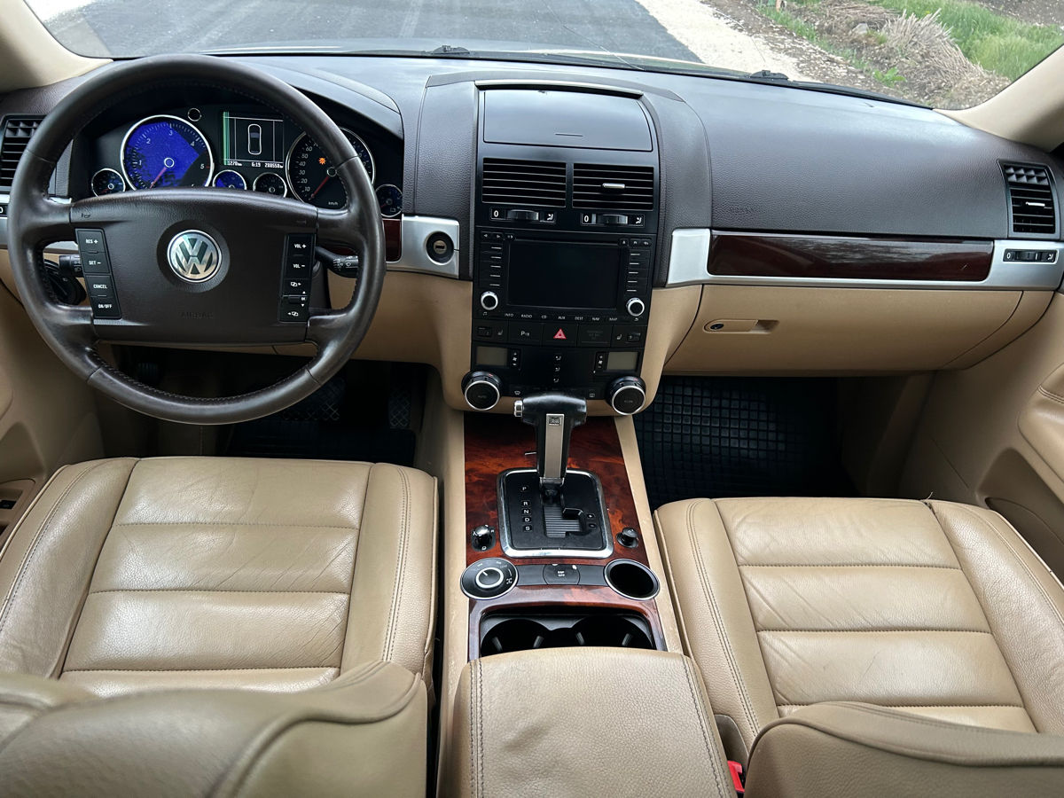Volkswagen Touareg foto 6