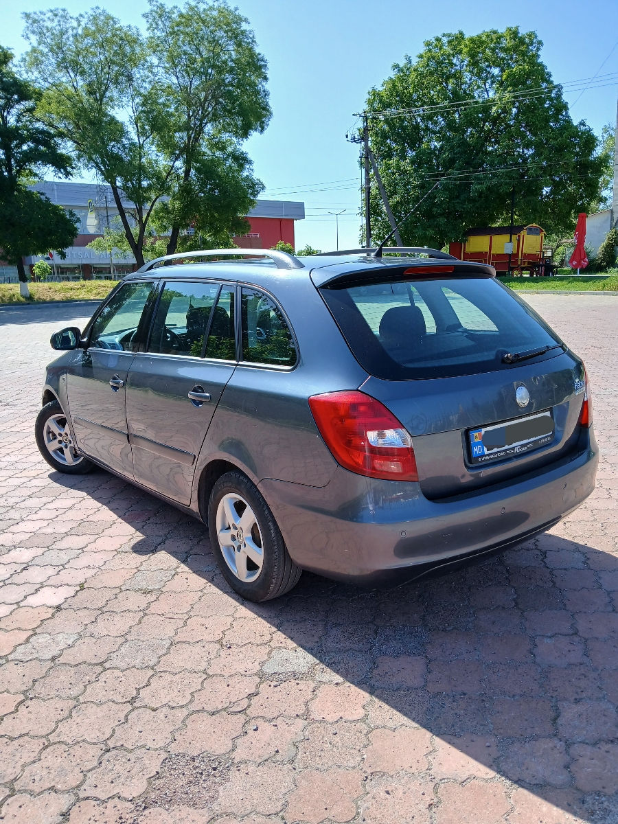 Skoda Fabia фото 3