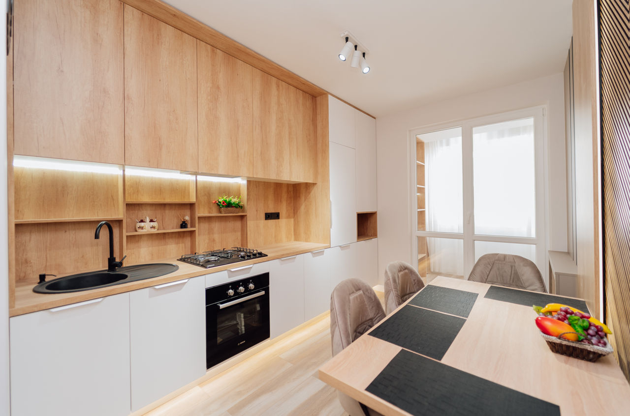 Apartament cu 3 camere, 85 m², 4 etaj