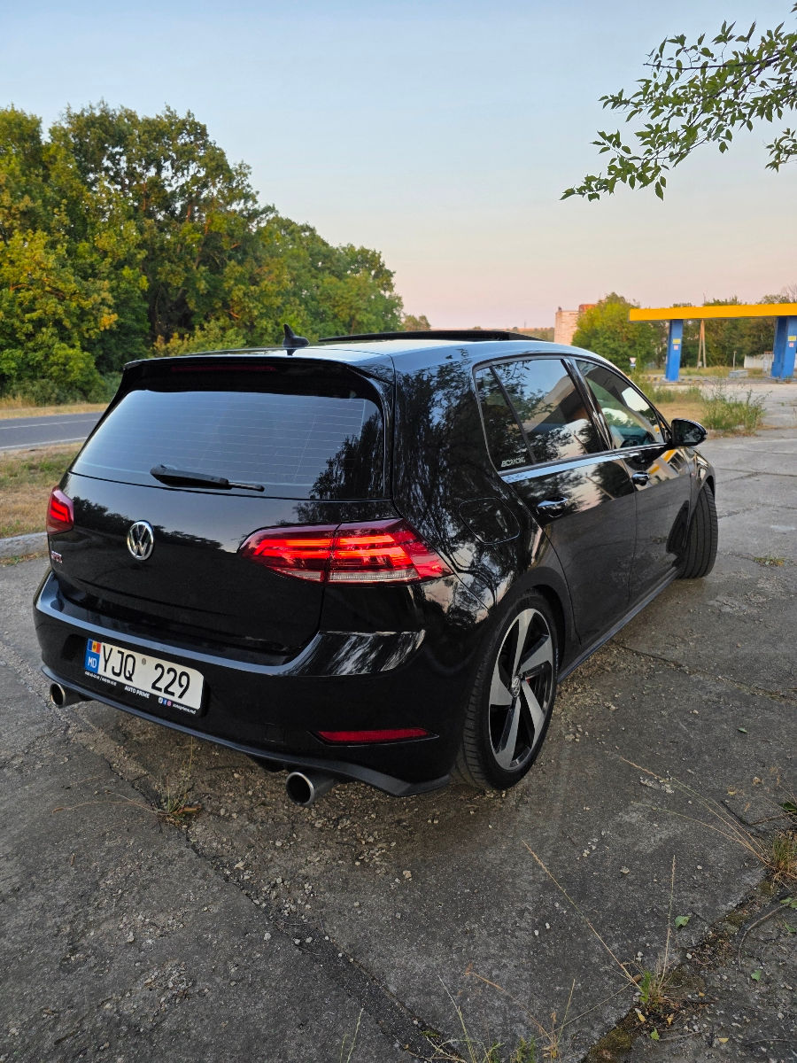 Volkswagen Golf foto 5