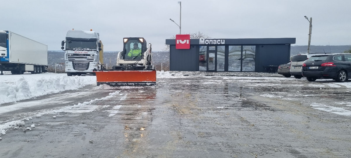 Bobcat excavator basculante gama de intrumente foto 2