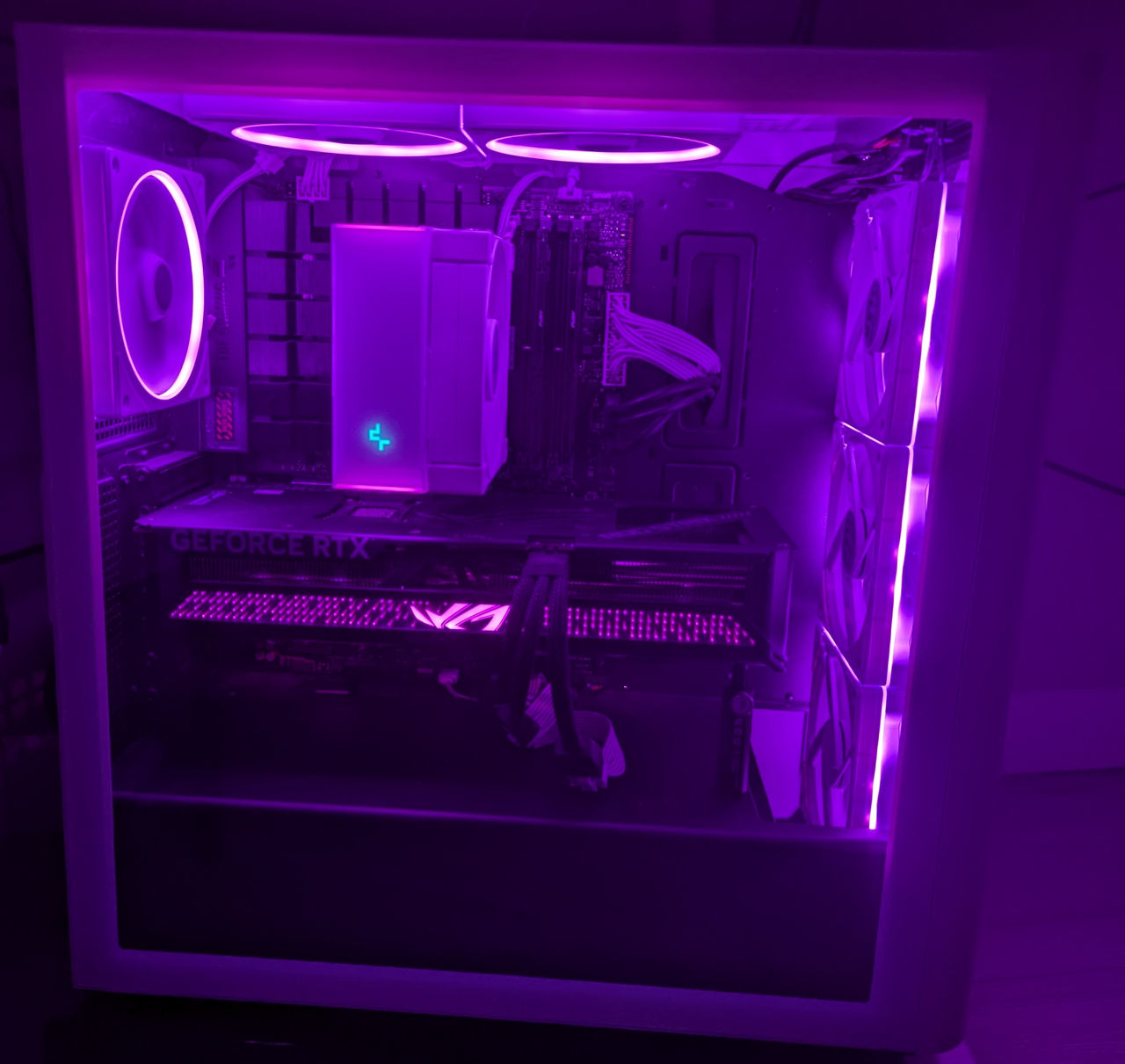 Игровой компьютер Ryzen 7 9800x3d 5070ti Asus Rog Strix OC 32gb DDR5