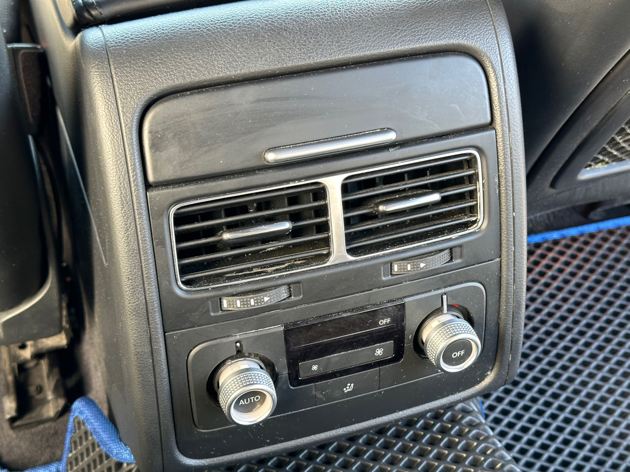 Volkswagen Touareg foto 13