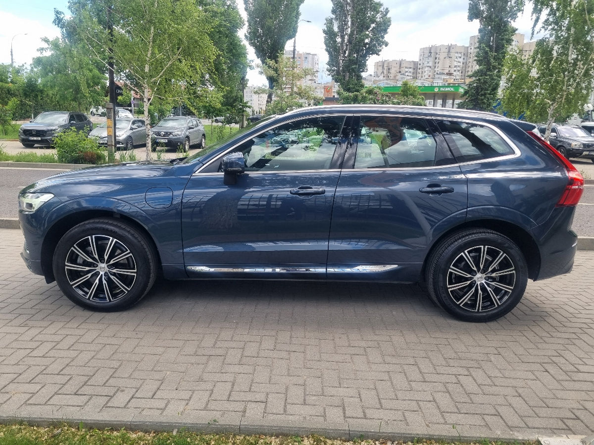 Volvo XC60 2019 photo 8