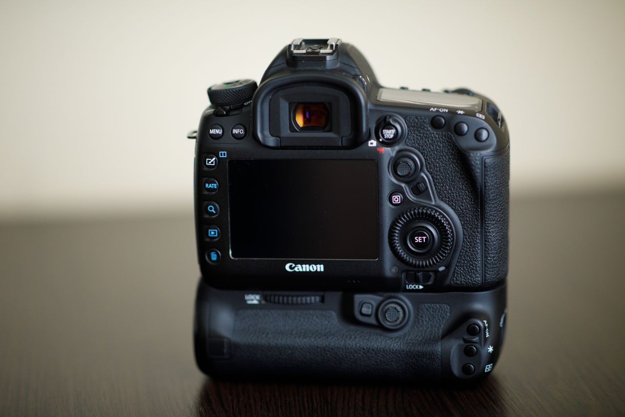 Canon 5D Mark IV  foto 4