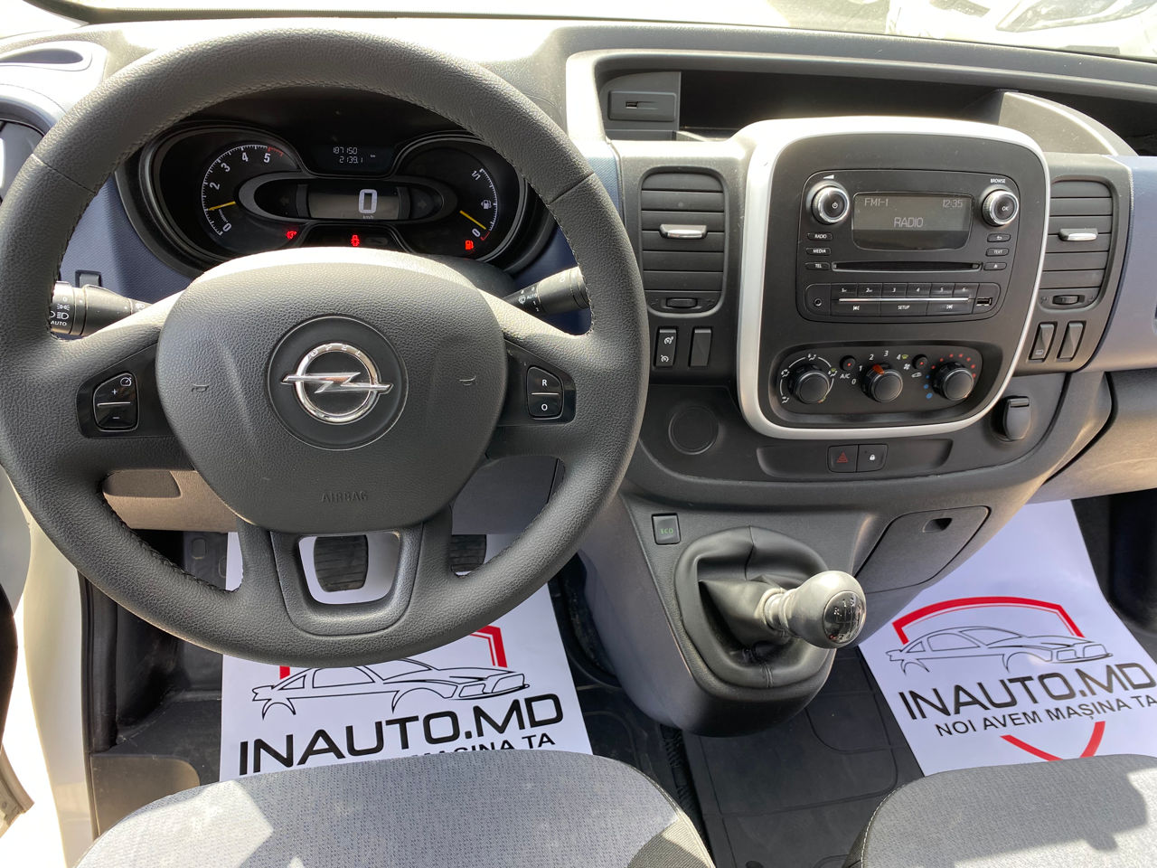 Opel Vivaro 6 locuri foto 5