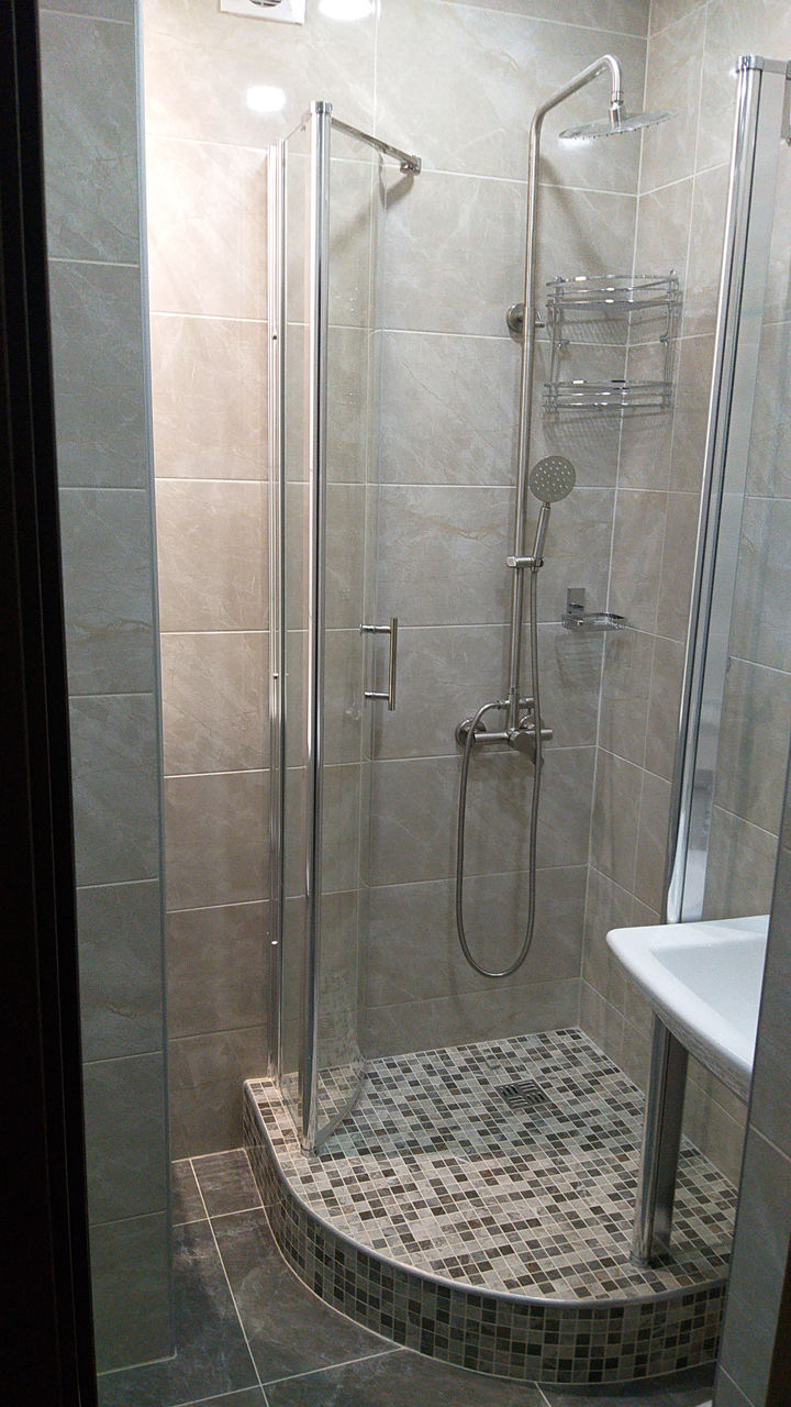 Baie , Reparatie capitală , Calitativ foto 1