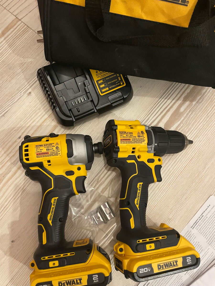 Аккумуляторный бесщеточный набор шуруповертов DEWALT DCK225D2 20V MAX foto 2