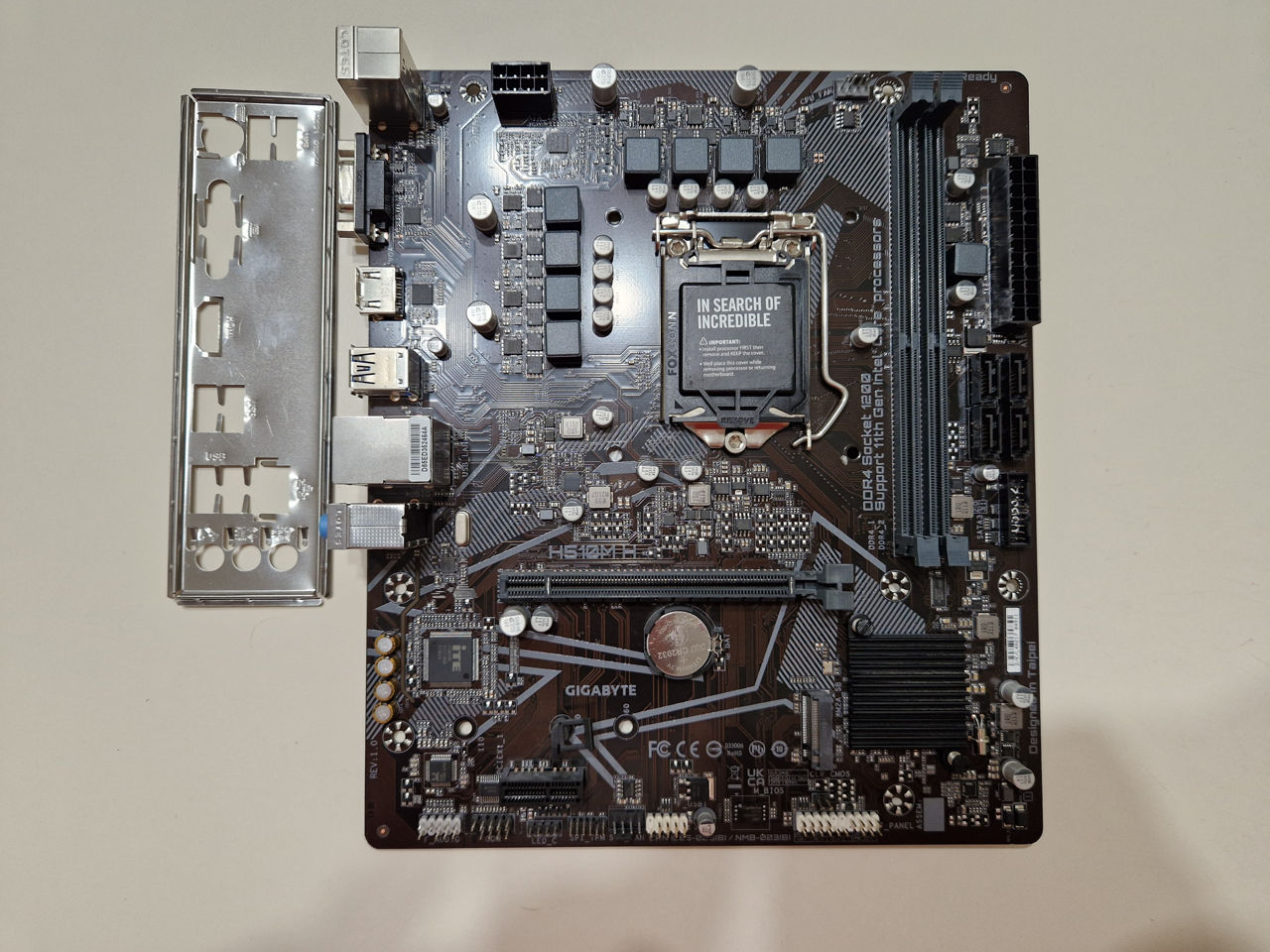 Материнские платы Asus на сокете LGA1200 LGA1151 и AM4