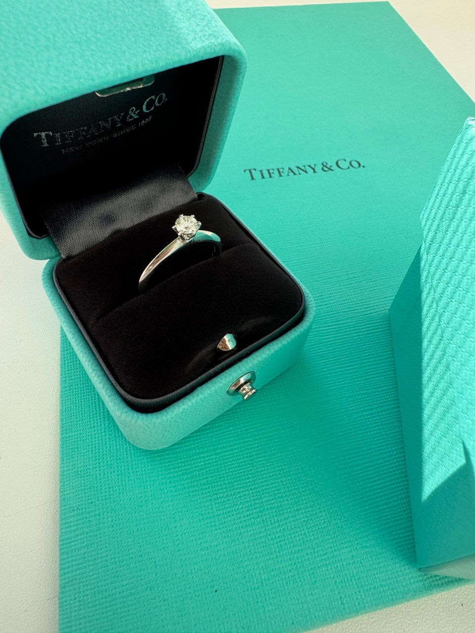 Inel Tiffany &Co cu diamant foto 0