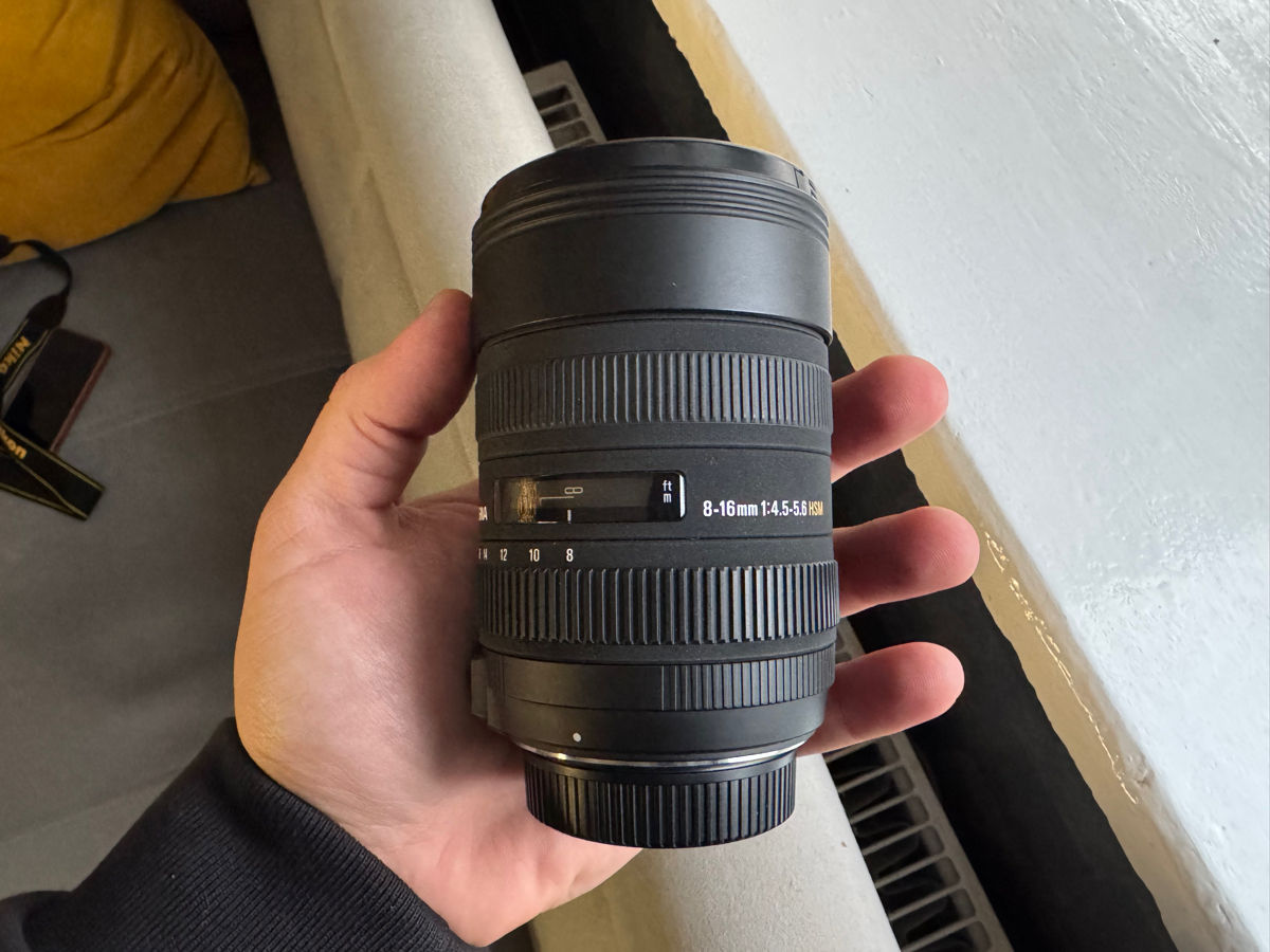 Sigma AF 8-16mm f/4.5-5.6 DC HSM фото 0