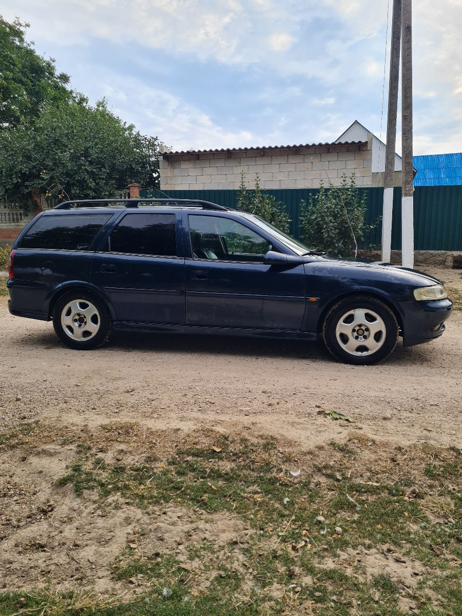 Opel Vectra фото 4