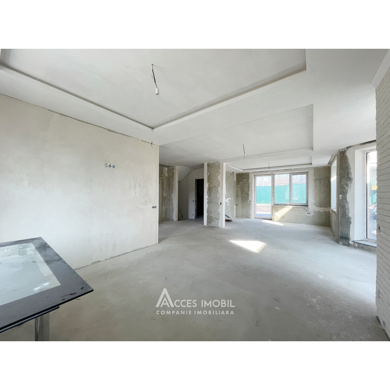 Casă în 2 niveluri! Goianul Nou, str. Gloriei, 170m2 + 8 ari. Variantă albă! foto 1