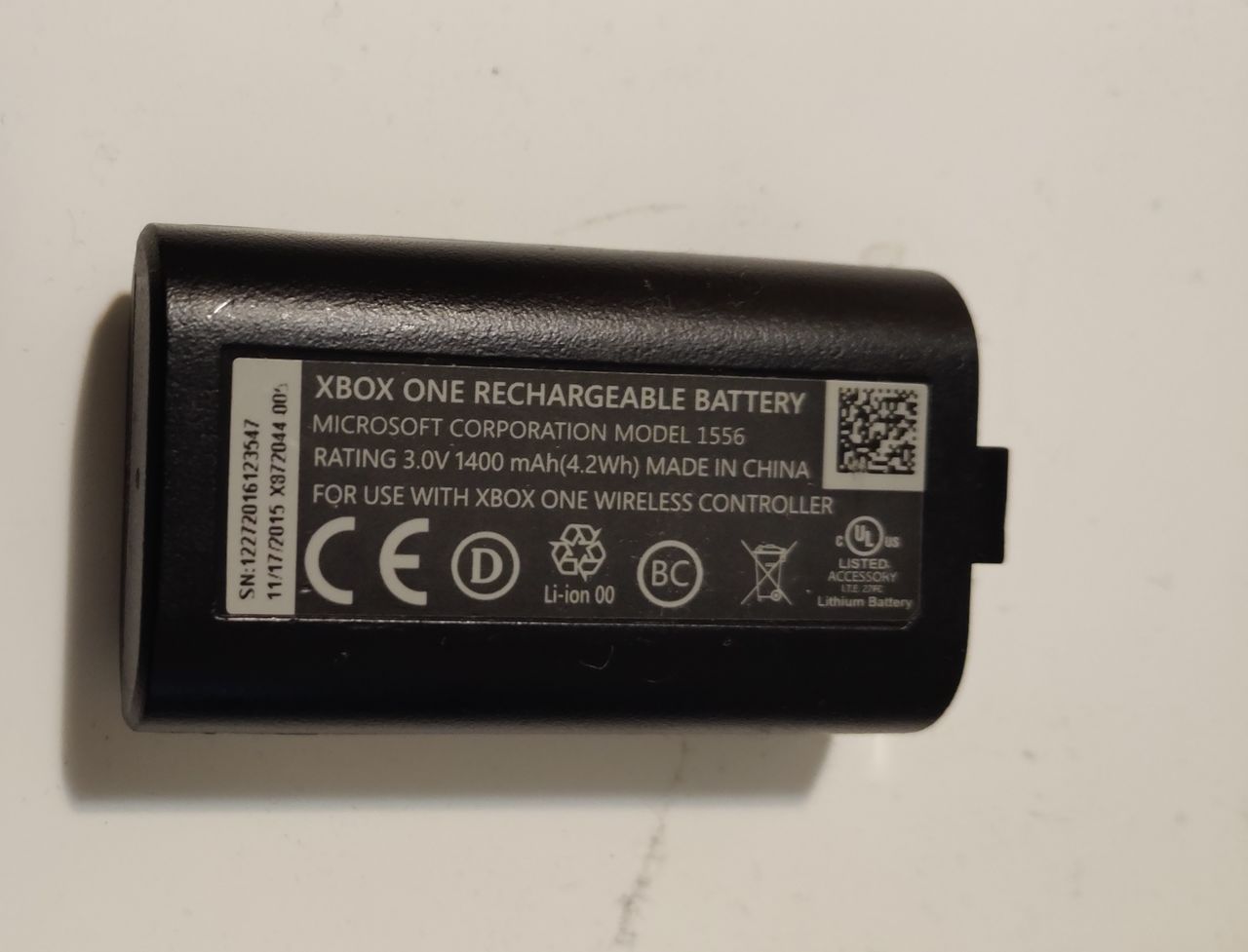 Se vinde acumulator pentru xbox one model 1556 folosit