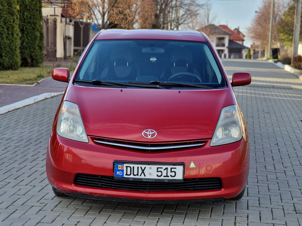 Toyota Prius фото 2