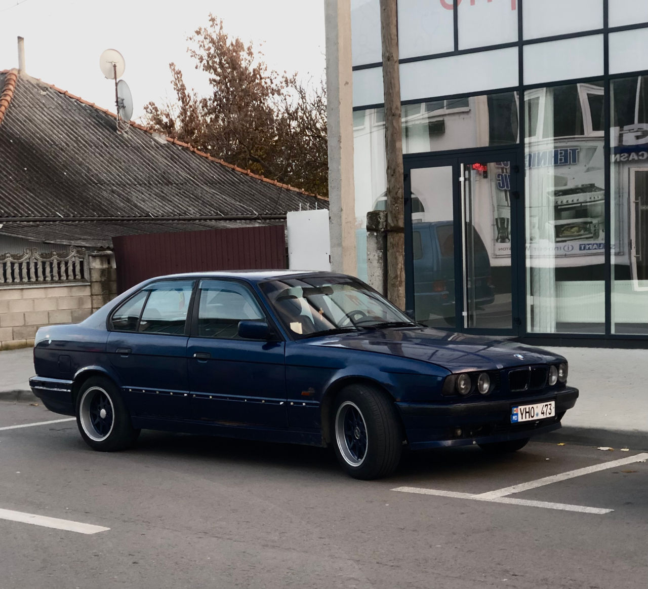 BMW 5 Series foto 2