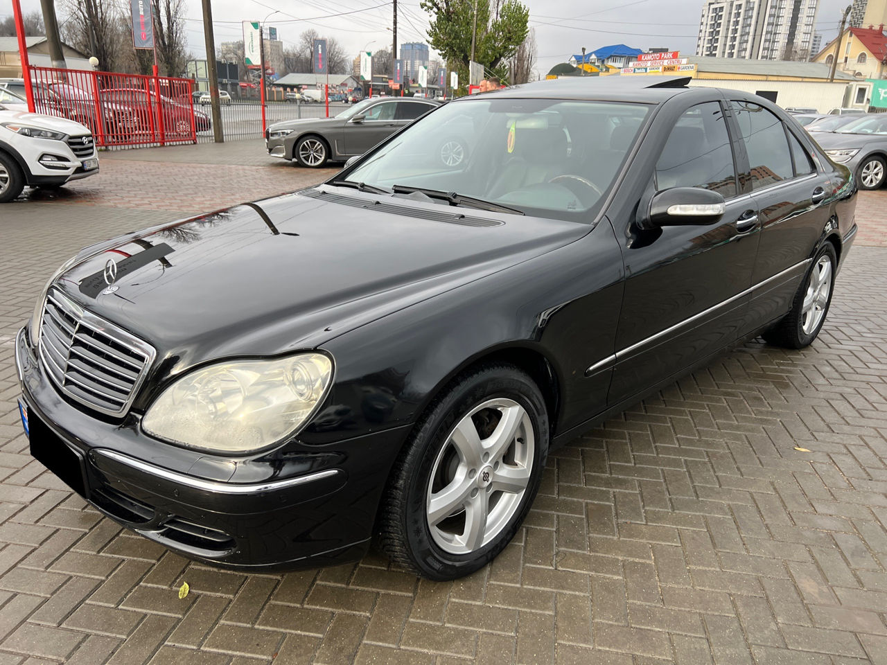 Mercedes S-Class foto 1