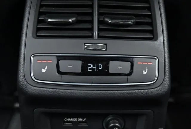 Audi S4 foto 15