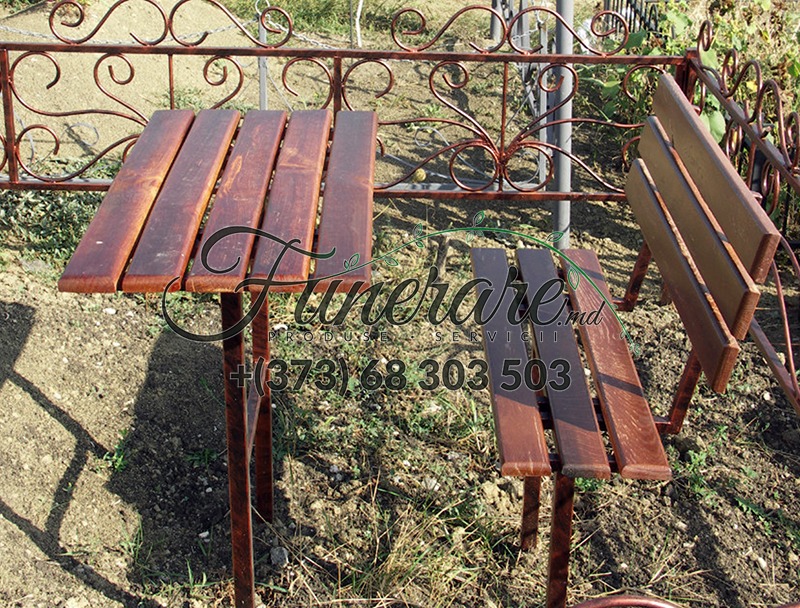 Mese si scaune din metal, metal combinat cu lemn de la producator. foto 3