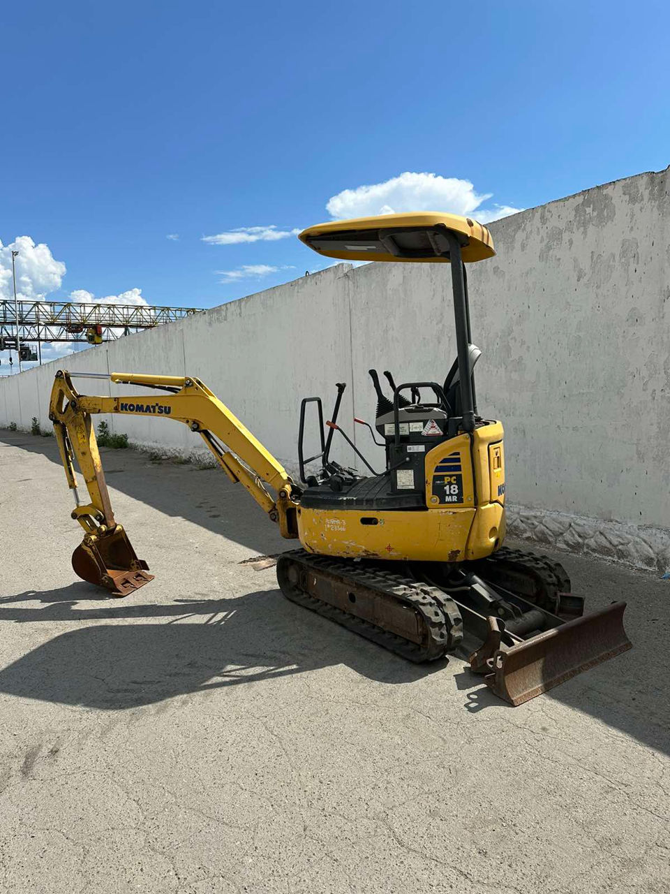 Excavator Komatsu PC18MR-3 / Экскаватор Komatsu PC18MR-3 foto 4