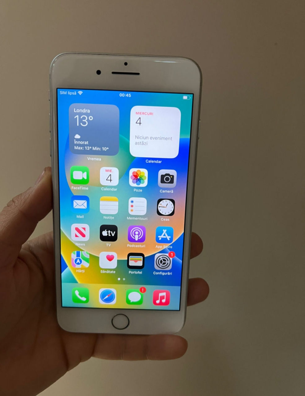 Aifon 8+ 64gb