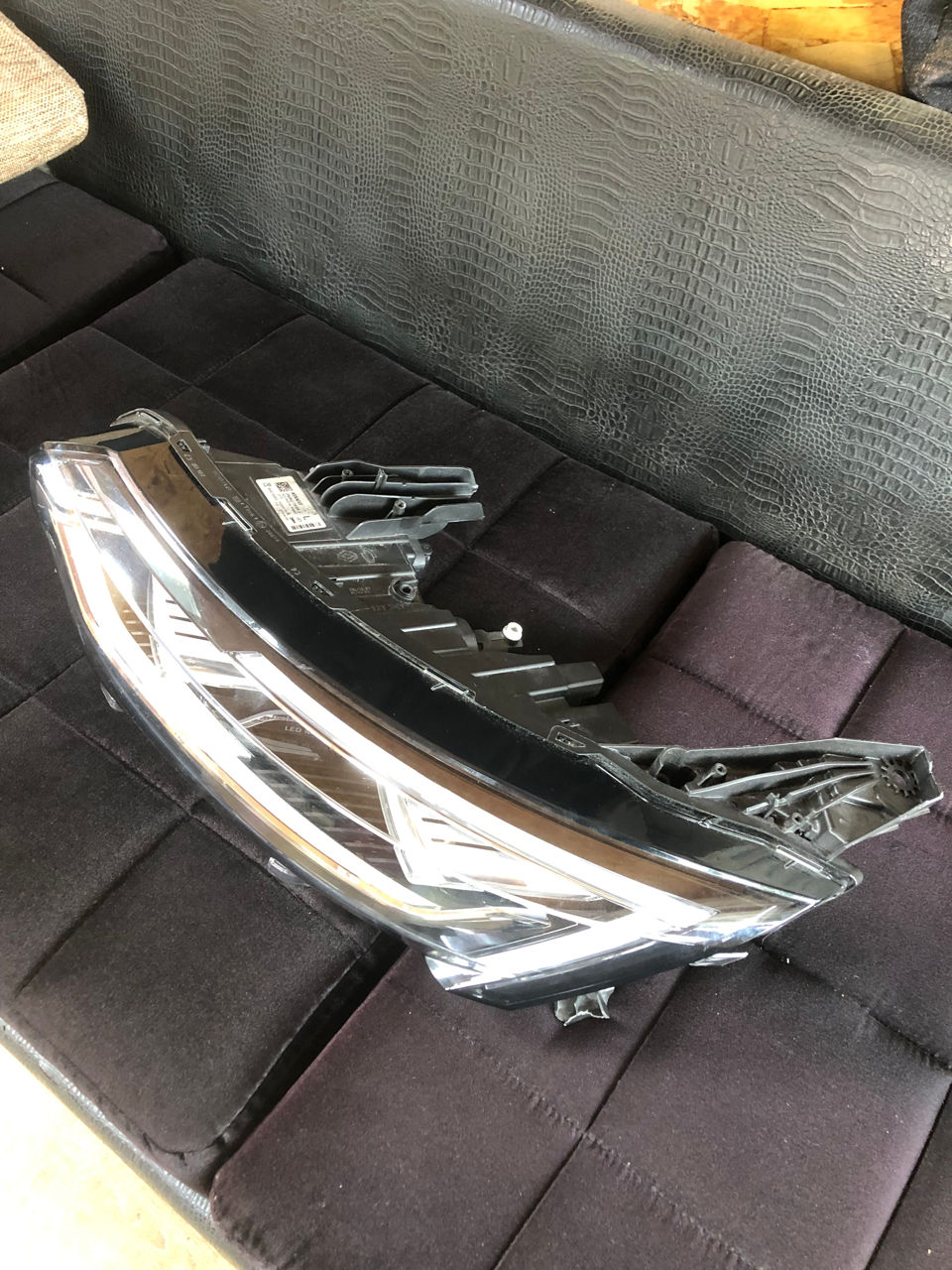 Vind far renault talisman foto 1