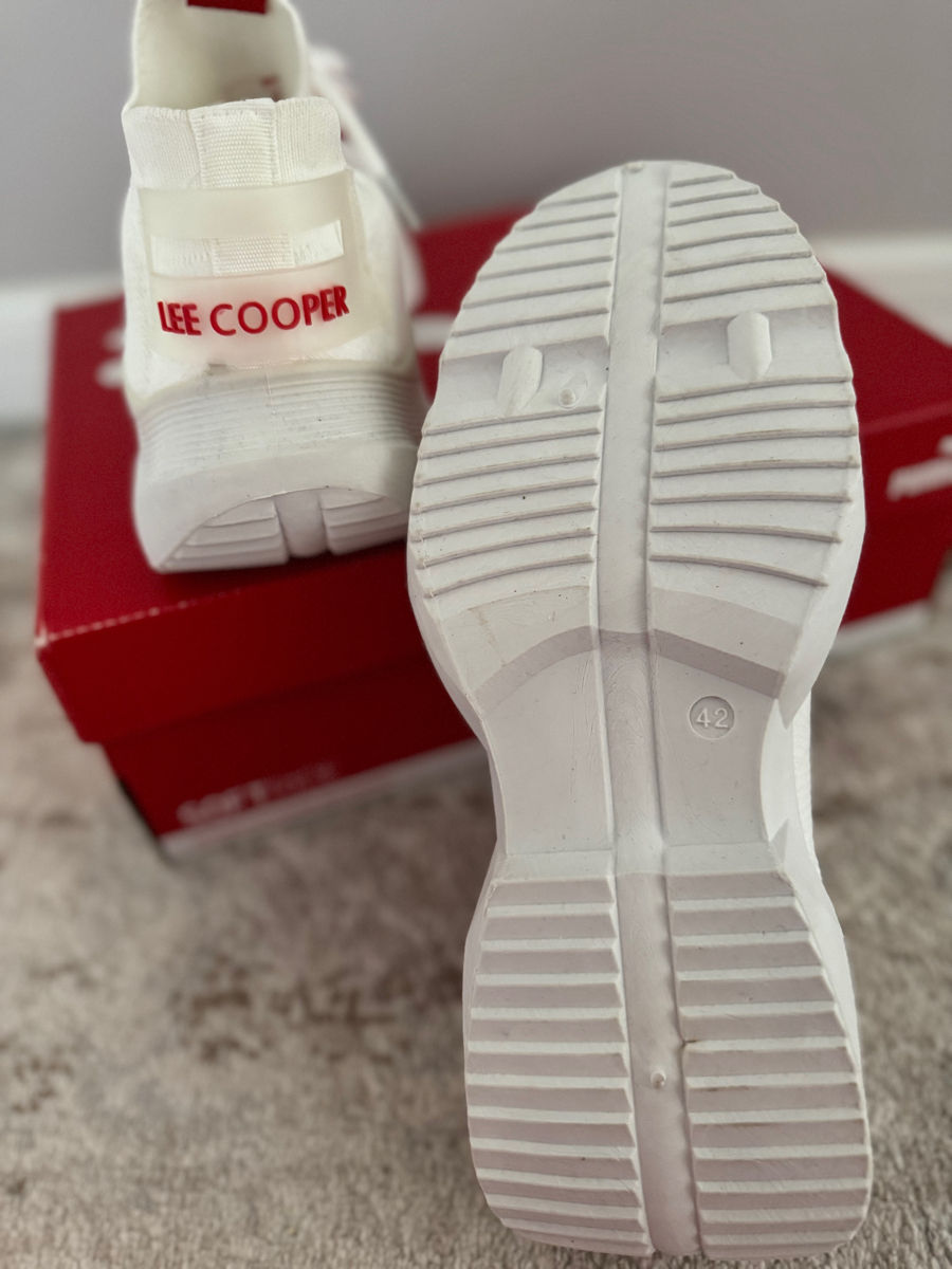 Vînd adidasi bărbătești Lee cooper  foto 1