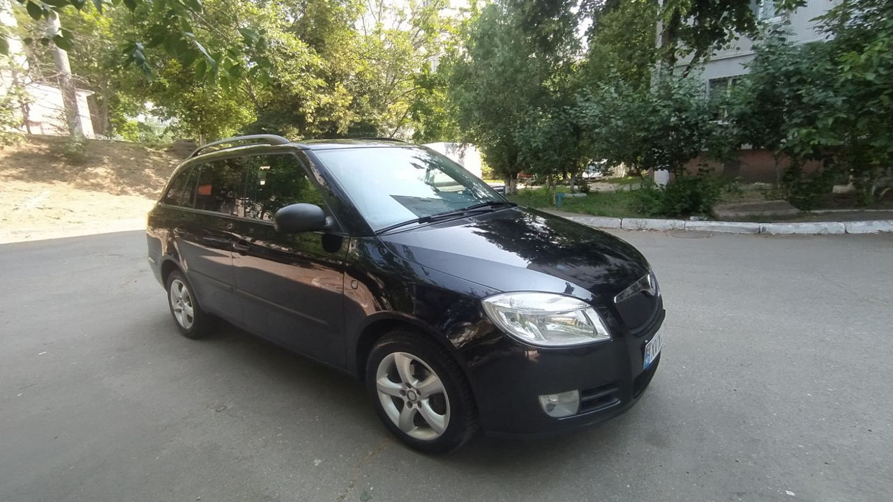 Skoda Fabia фото 4