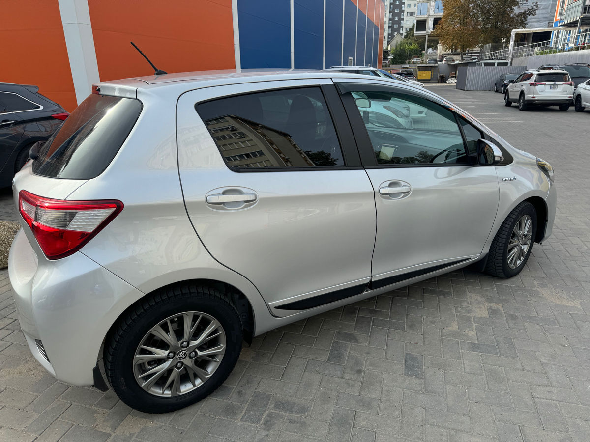 Toyota Yaris foto 4