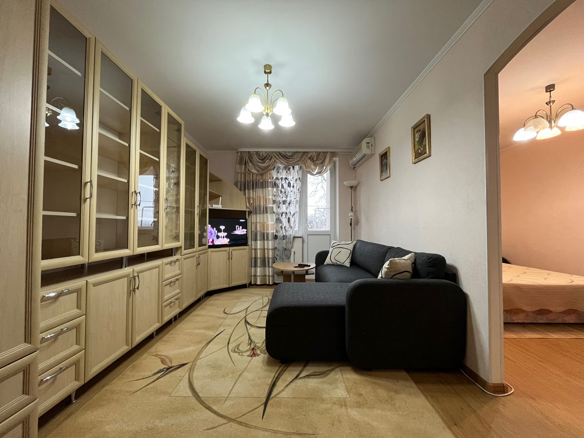 Apartament cu 2 camere, 45 m², Buiucani, Chișinău foto 1