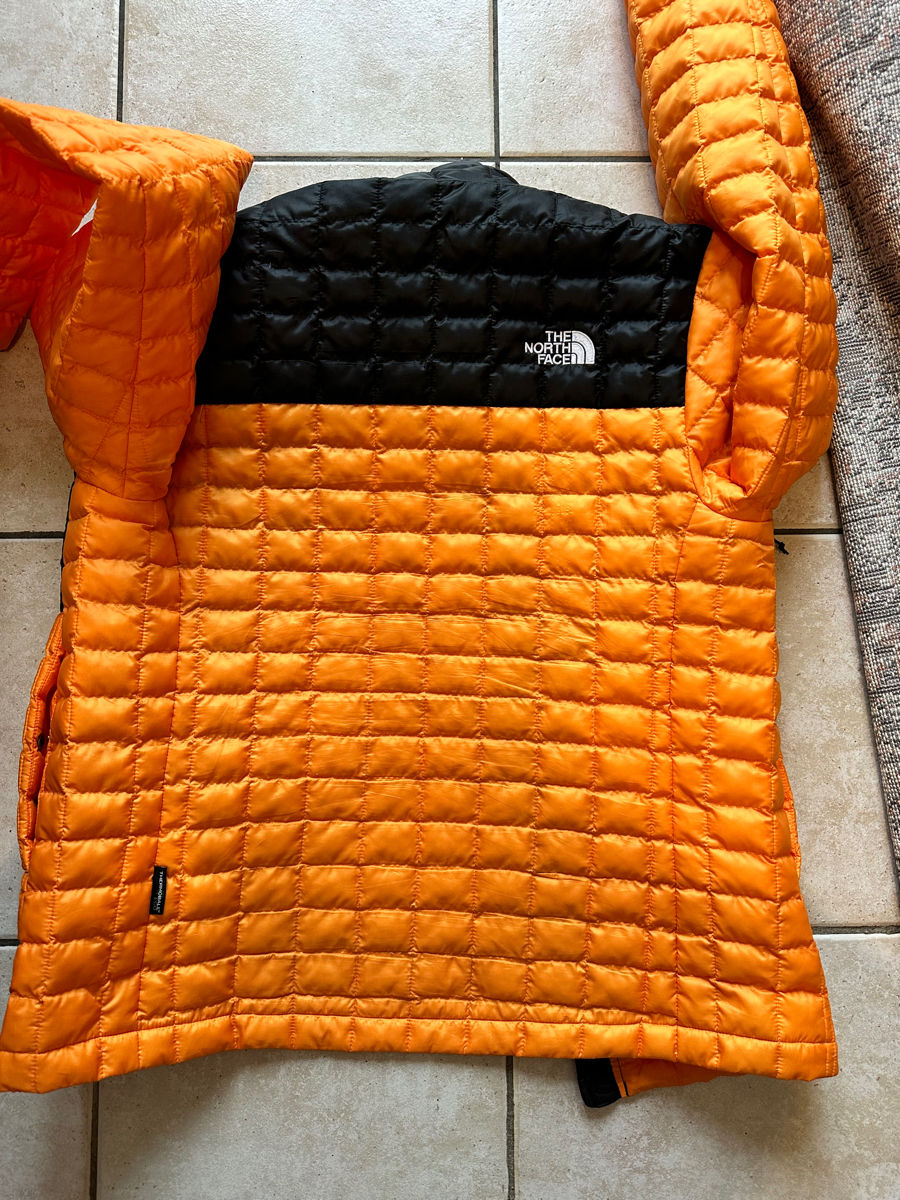 The North face thermoBall jacket  new foto 1