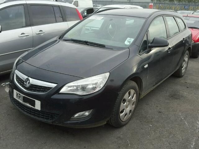 Opel Astra J   2011       pe  piese  !!! фото 0